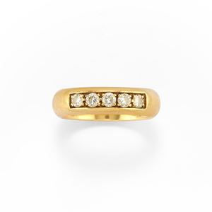  - Anello con diamanti 