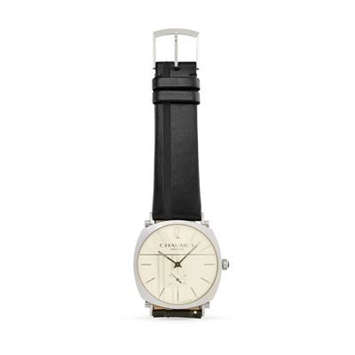 Orologio in metallo con quadrante bianco