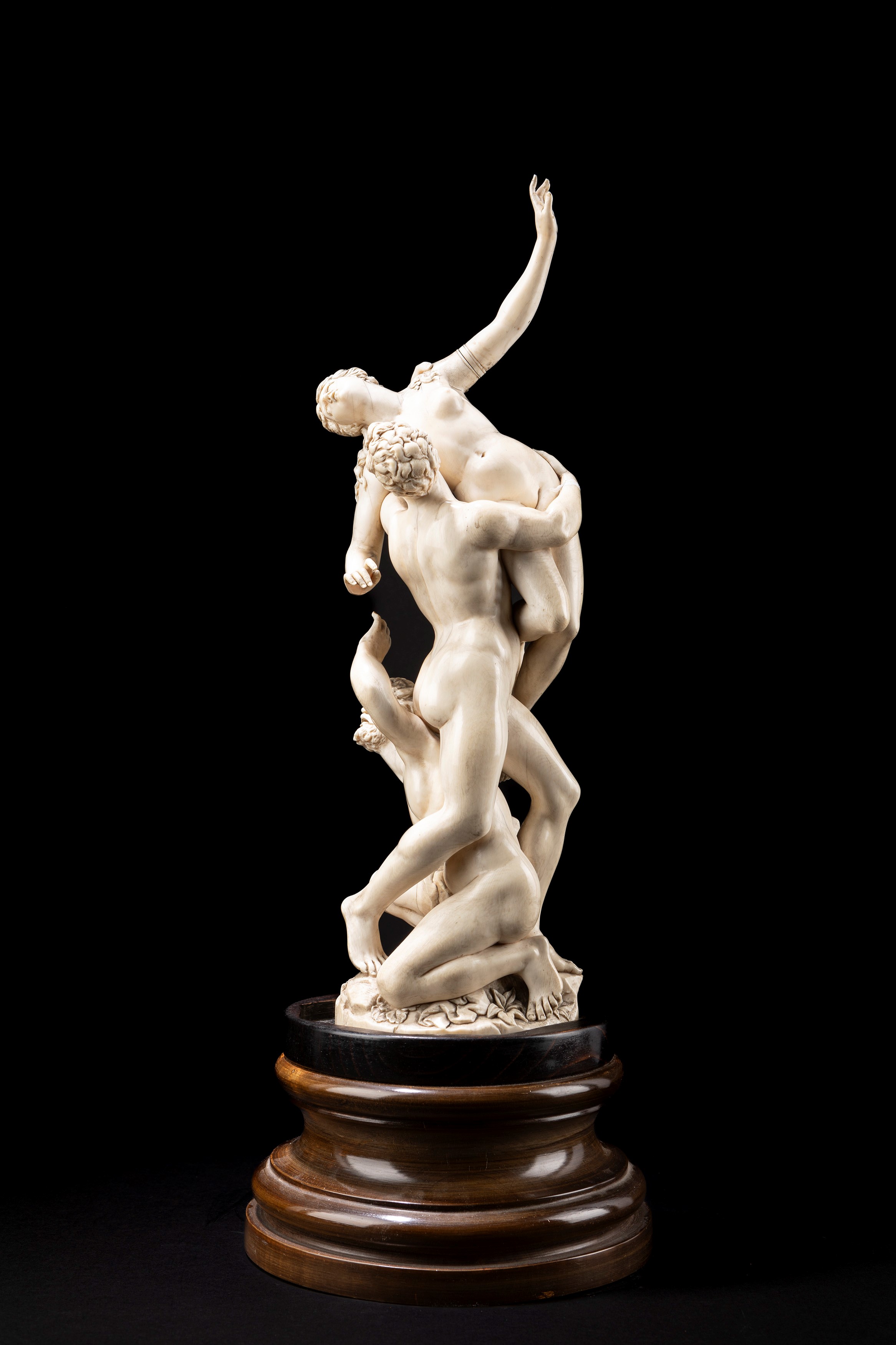 Giambologna, Gruppo scultoreo in avorio raffigurante il Ratto delle Sabine
