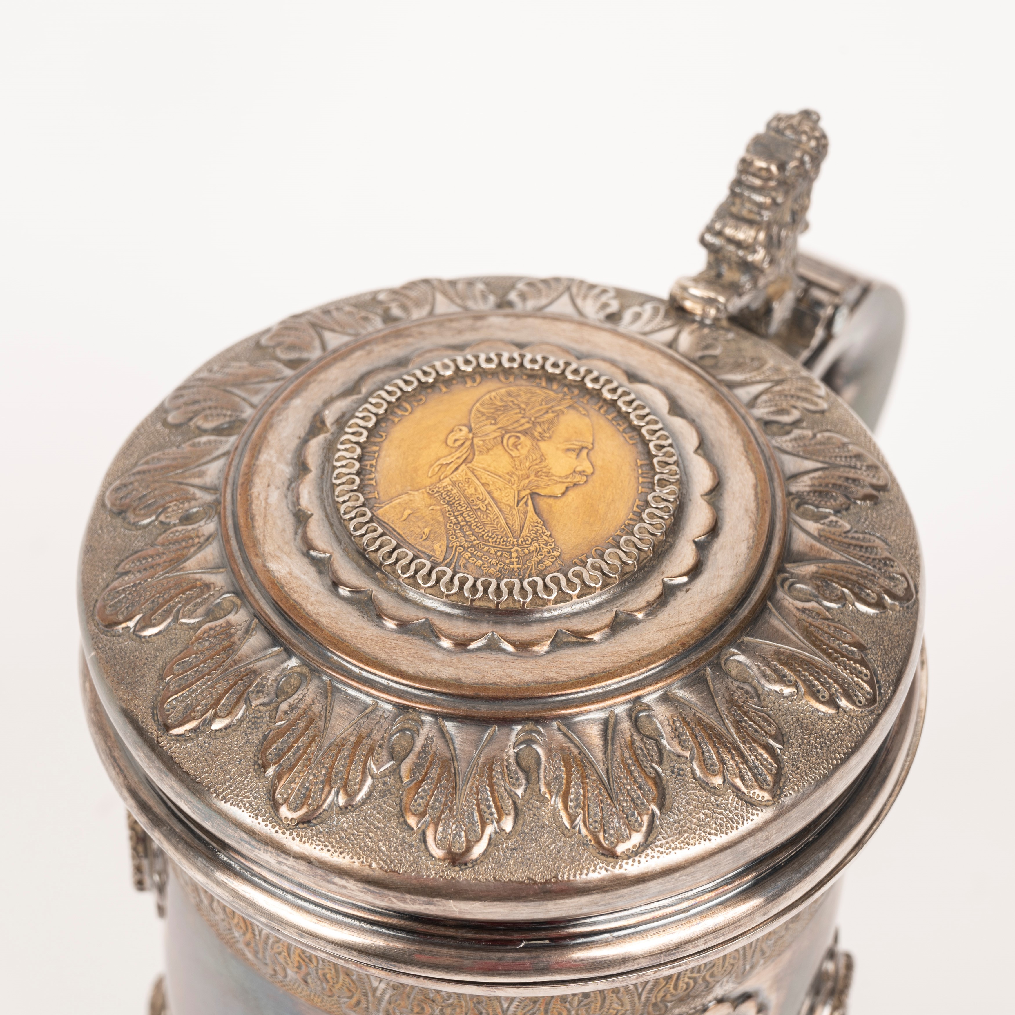 Boccale Tankard in Argento con Monete Incastonate