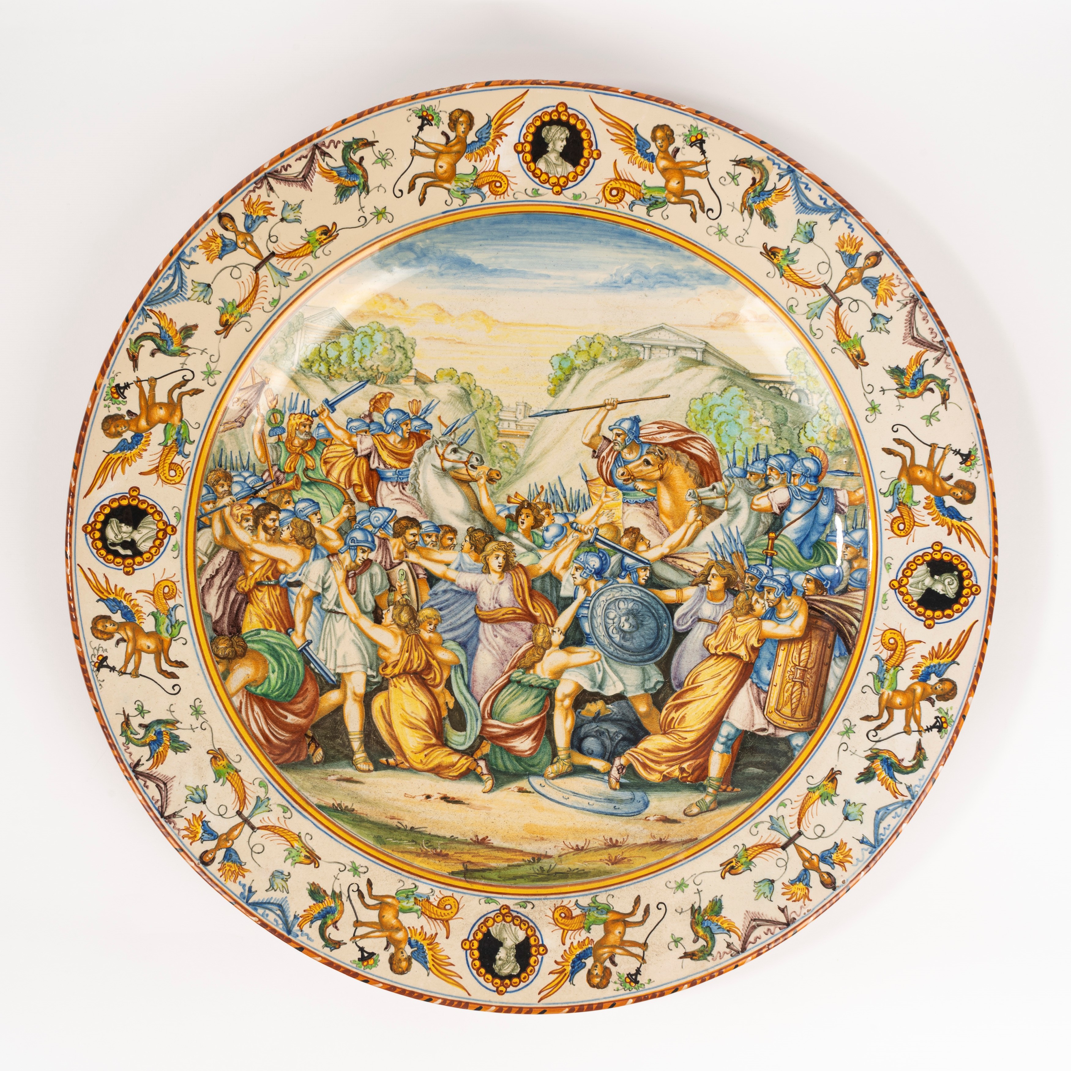 Molaroni Pesaro - Coppia di Piatti Istoriati in Maiolica, Secoli XIX-XX