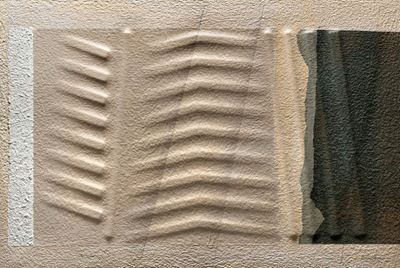Senza titolo (tecnica mista e collage di tessuto su cartone applicato su tela)