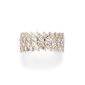 Anello con diamanti