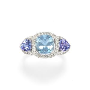 Anello con pietre di colore