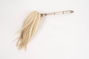 Scacciamosche mediorentale con manico in argento