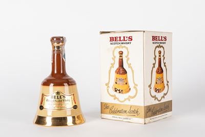 Bell's, 12 Years Old De Luxe Blended Scotch Whisky