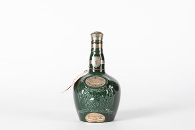 CHIVAS BROTHERS, Chivas Royal Salute 21 Years Old Scotch Whisky, Decanter in ceramica verde