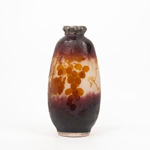 Glass paste vase, late 19th century - early 20th century
