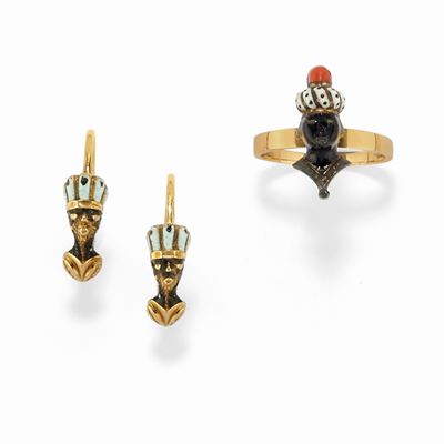 Parure in oro giallo 18K con smalti e motivi a moretto
