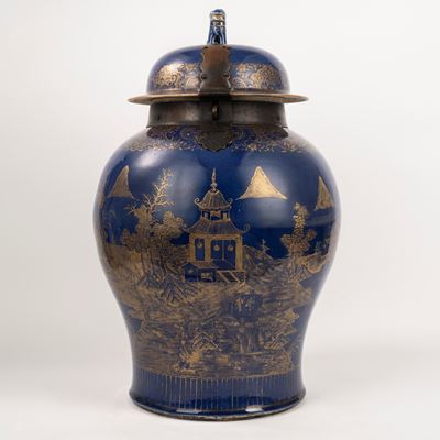 Vaso con Coperchio in Porcellana Blu e Decori in Oro, Cina, Dinastia Qing