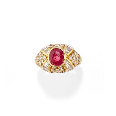Anello con Rubino