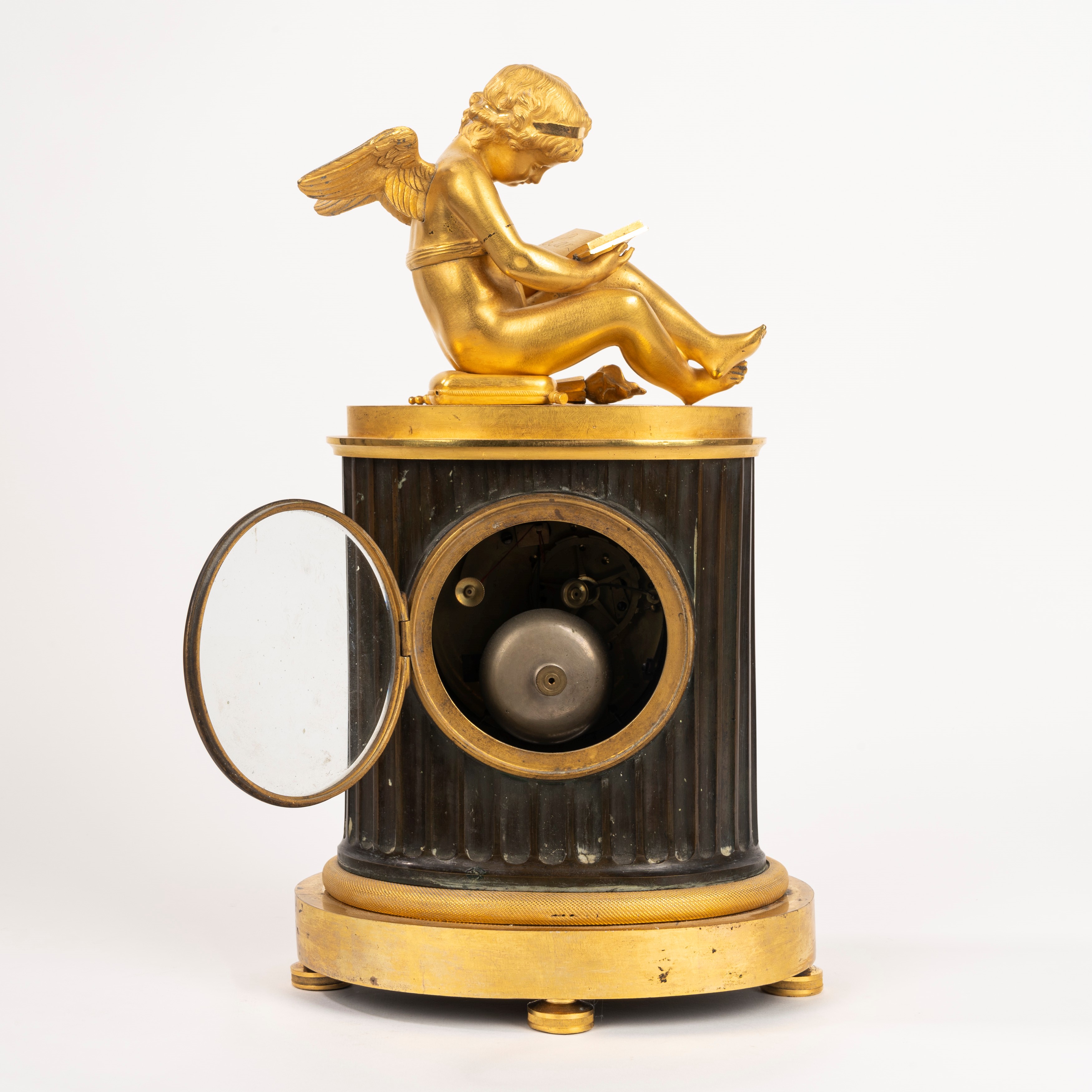 Pendola Impero con Putto Leggente in Bronzo Dorato e a Patina Scura, Secolo XIX