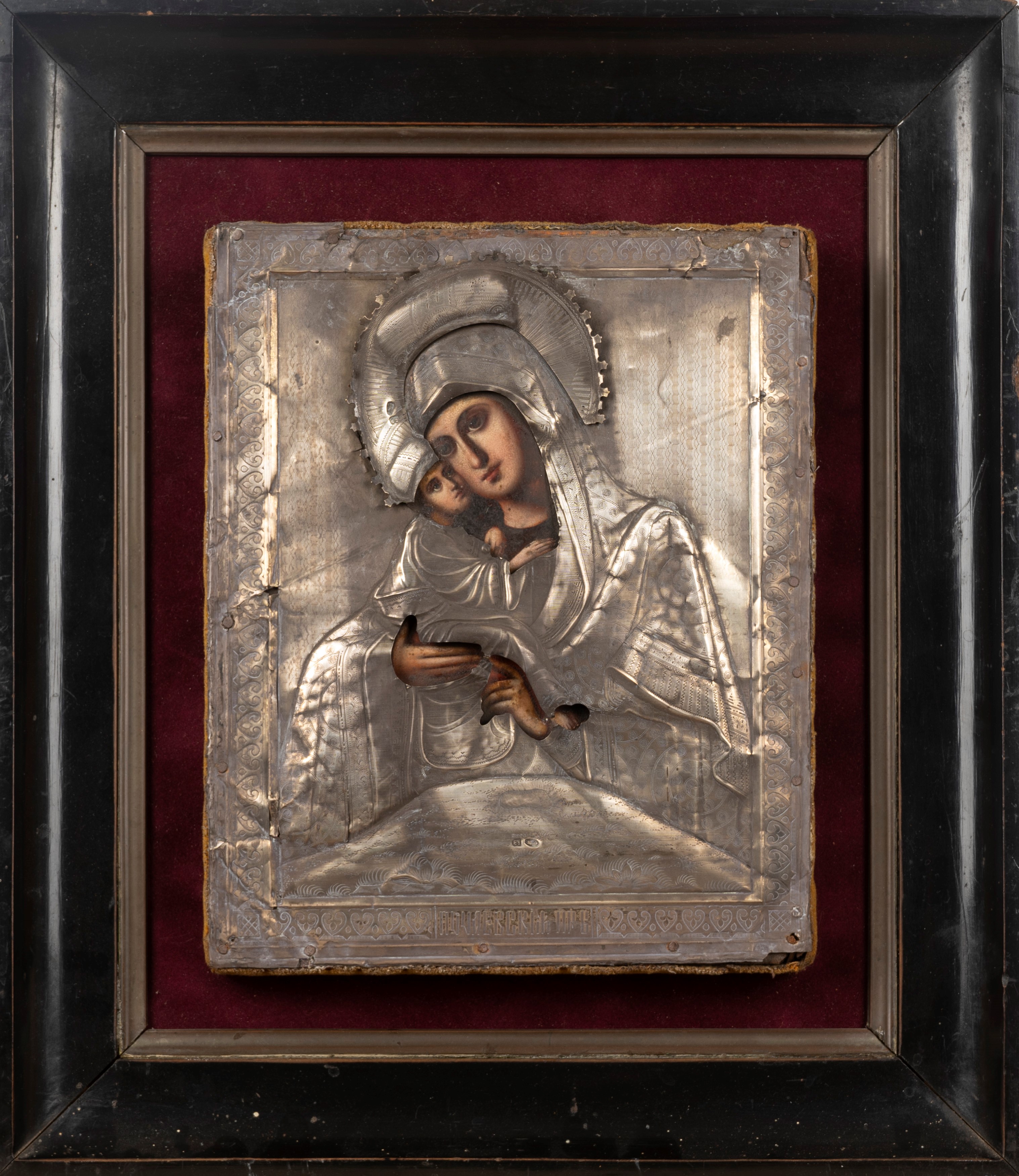 Icona con Riza in Argento Raffigurante Madonna di Vladimir. Russia, Secolo XIX
