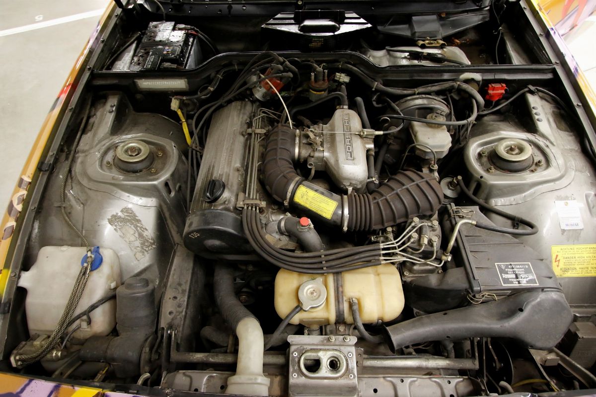 Porsche - 924