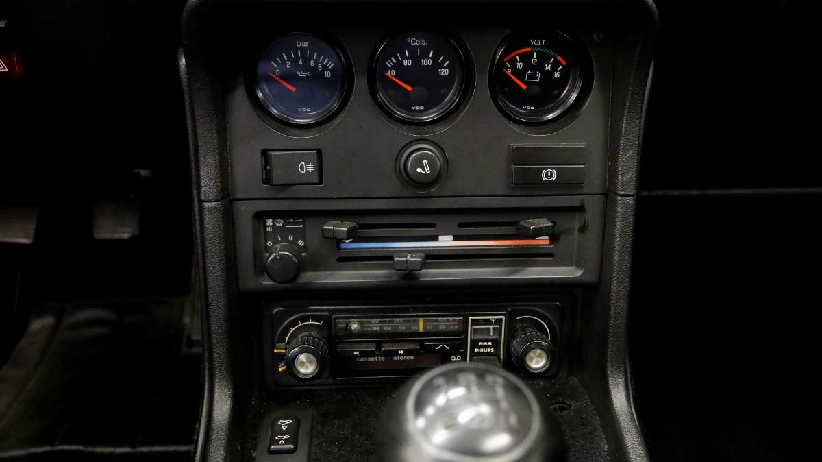 Porsche - 924