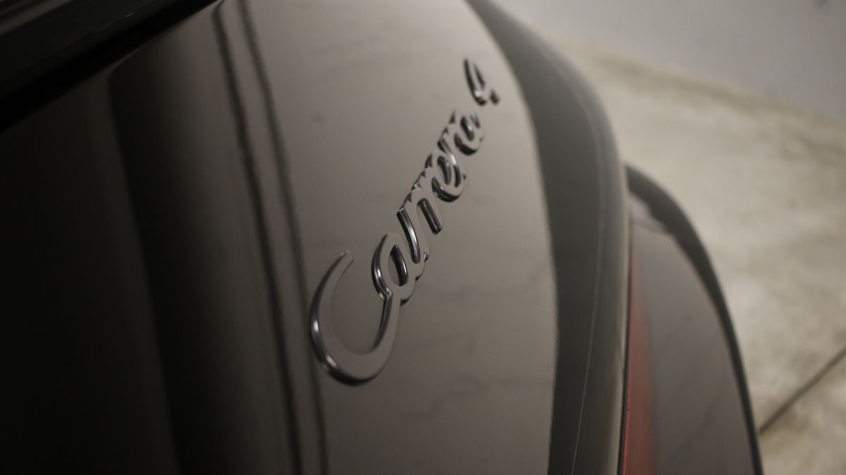 Porsche - 911 (964) Carrera 4 Cabriolet