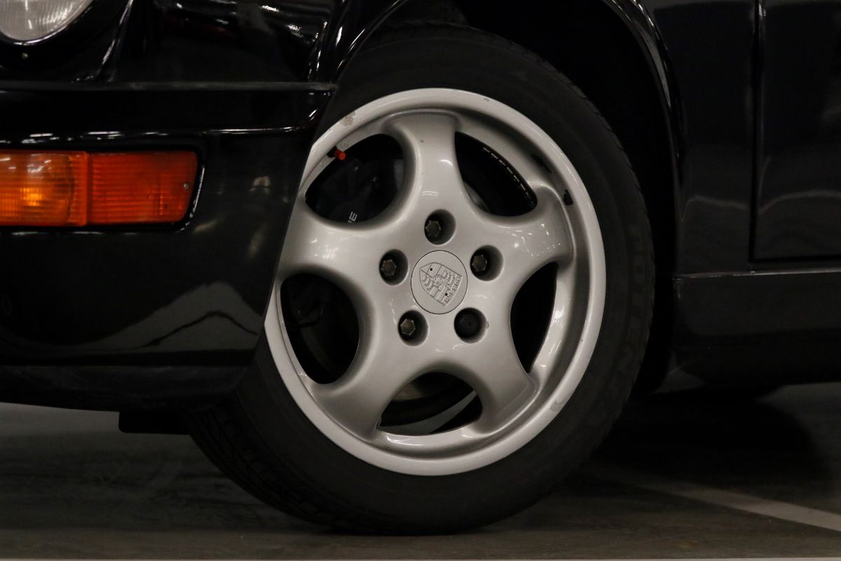 Porsche - 911 (964) Carrera 4 Cabriolet