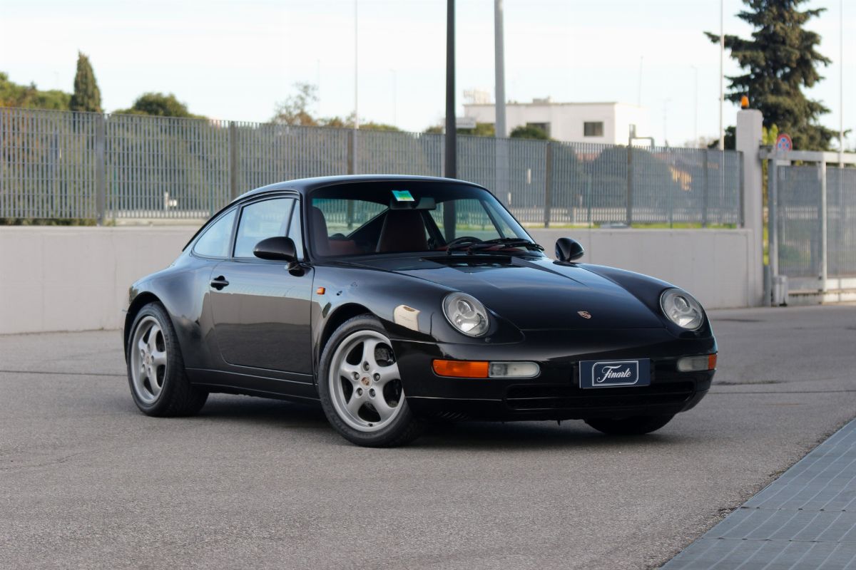 Porsche - 911 (993) Carrera 2 / Automotive: Finarte 2020 Selection + 1000 Finarte – Finarte