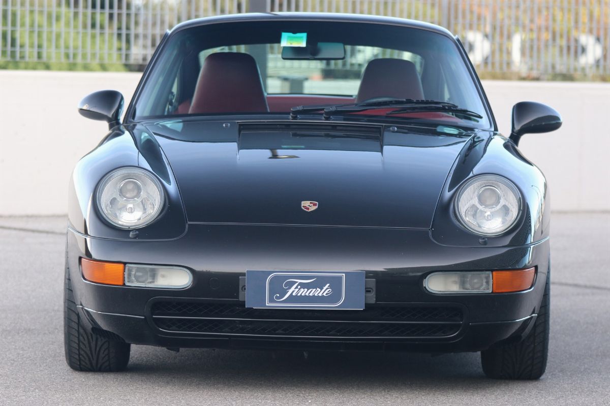 Porsche - 911 (993) Carrera 2 / Automotive: Finarte 2020 Selection + 1000 Finarte – Finarte