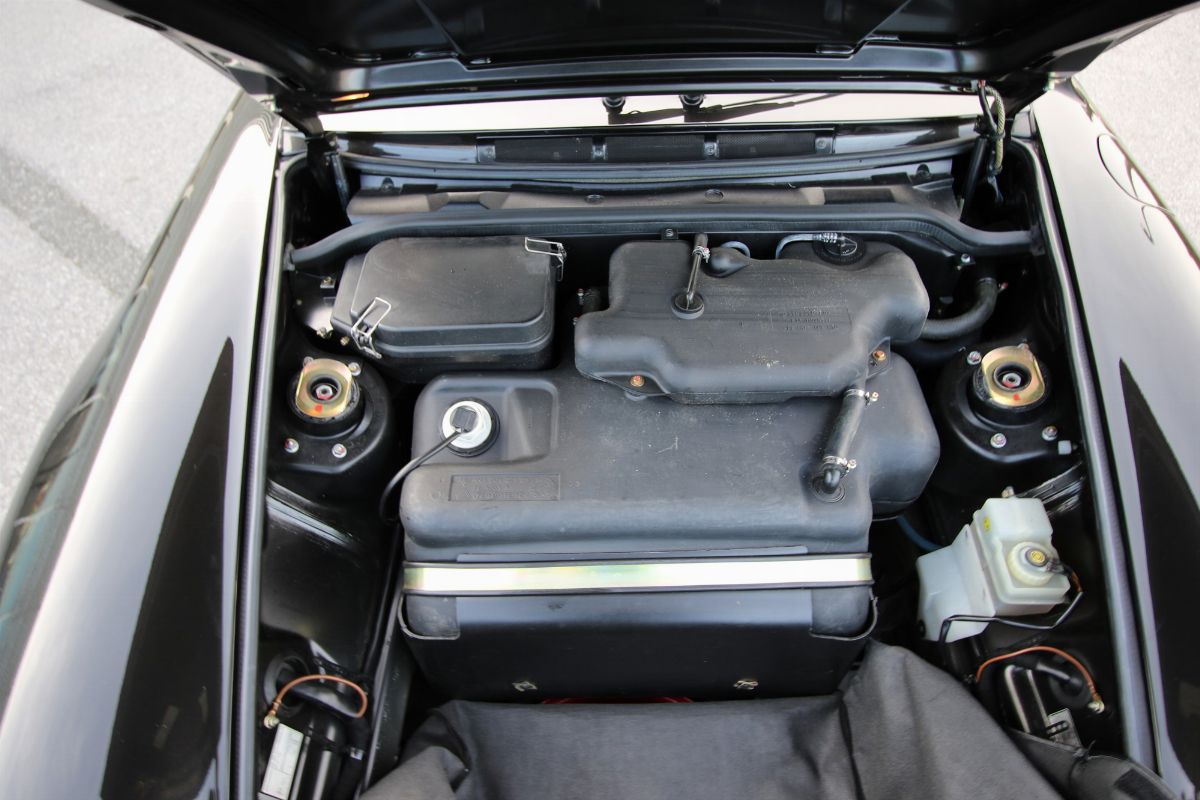 Porsche - 911 (993) Carrera 2