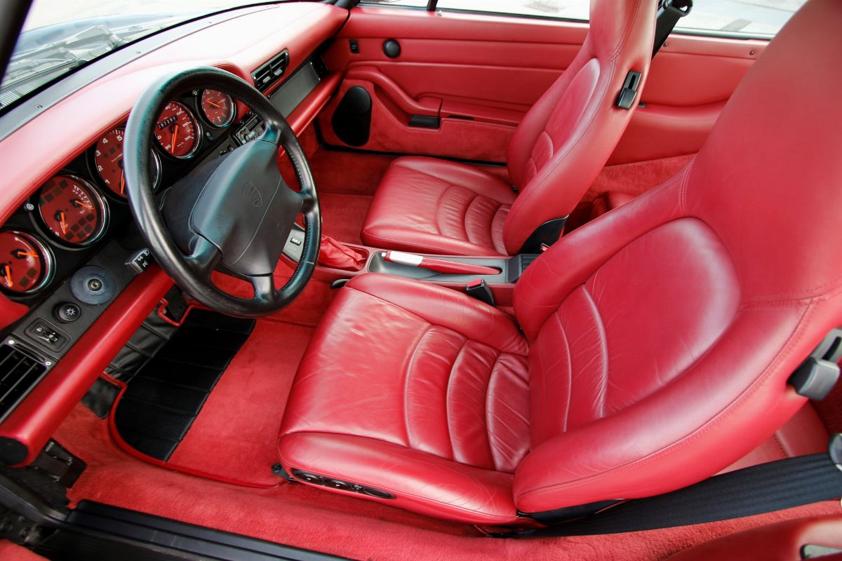 Porsche - 911 (993) Carrera 2