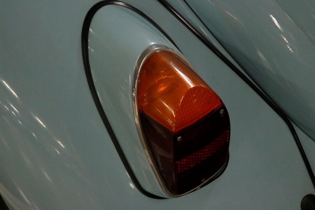 Volkswagen - 1302