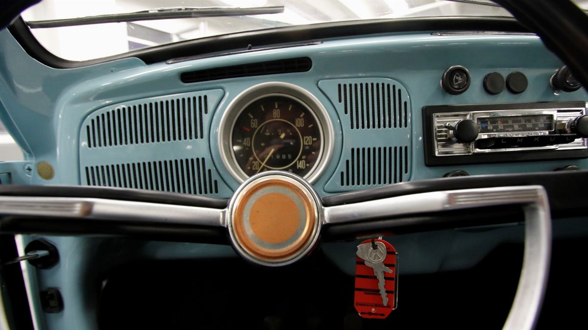 Volkswagen - 1302