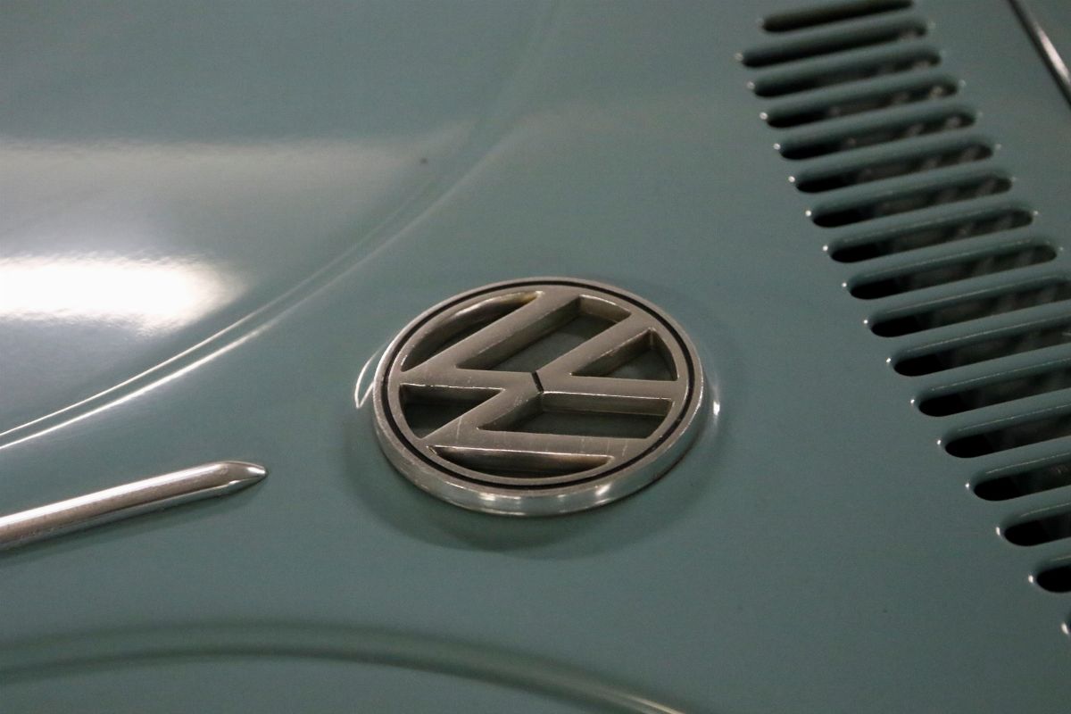 Volkswagen - 1302