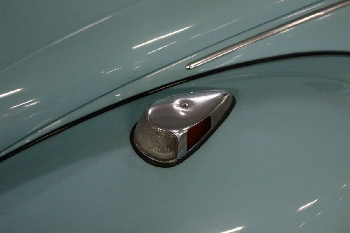 Volkswagen - 1302
