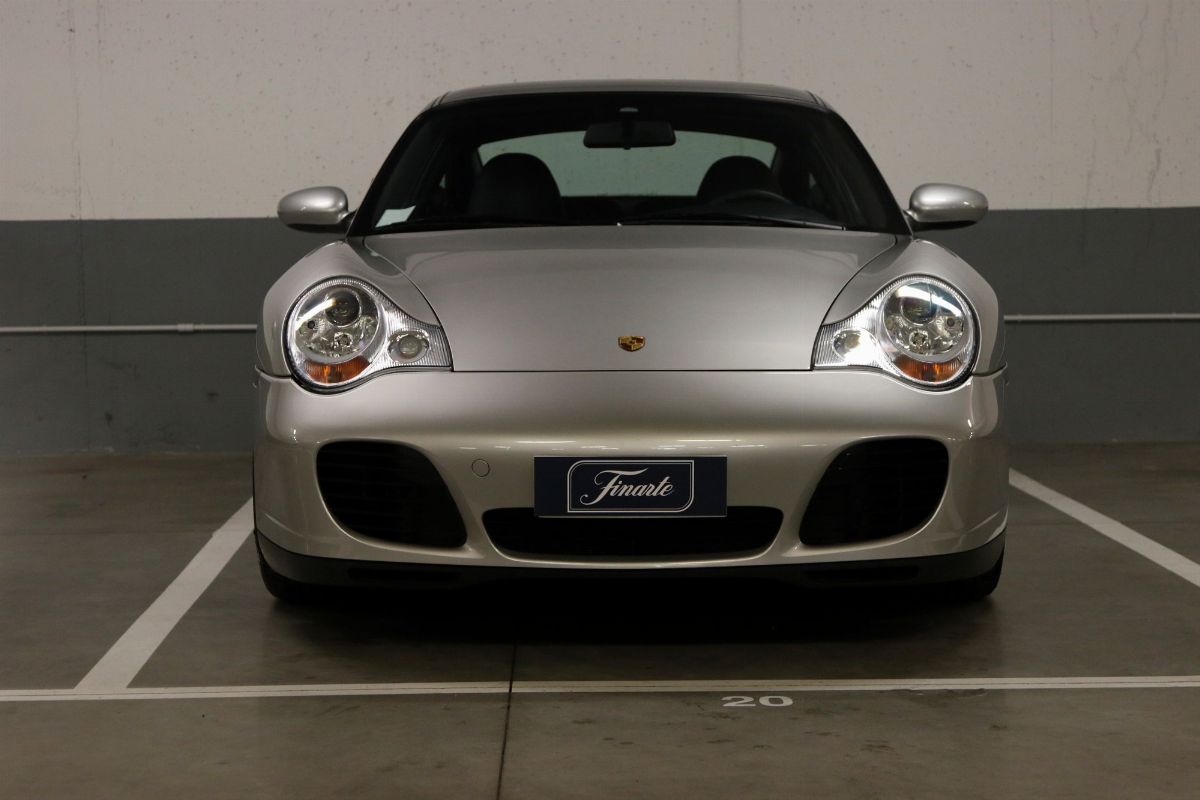 Porsche - 911 (996) Carrera 4s
