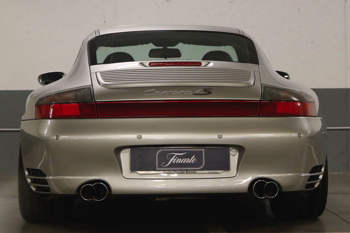 Porsche - 911 (996) Carrera 4s