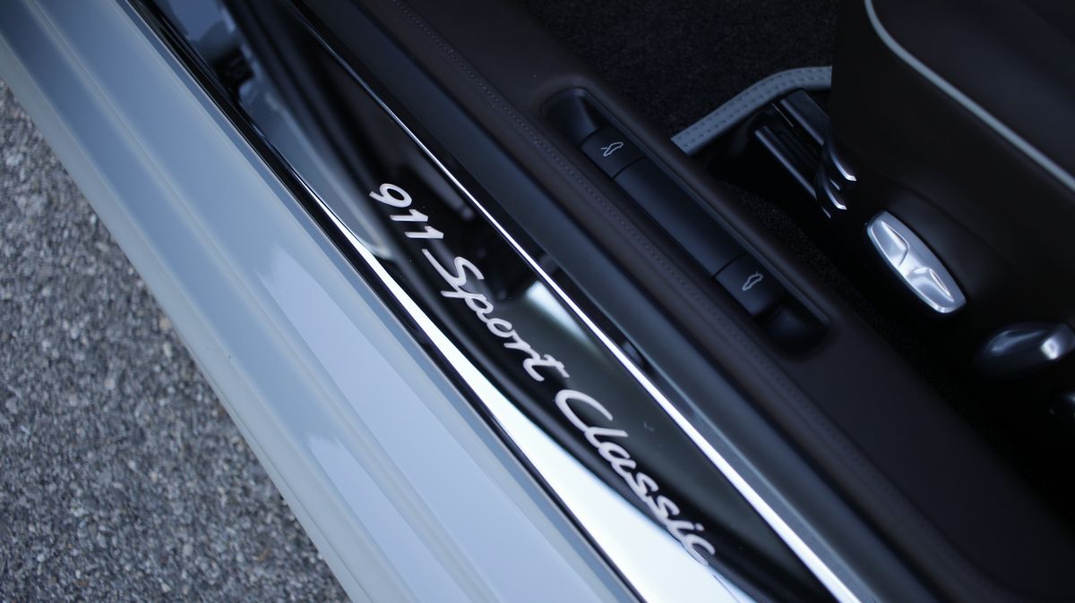 Porsche - 911 (997) Sport Classic