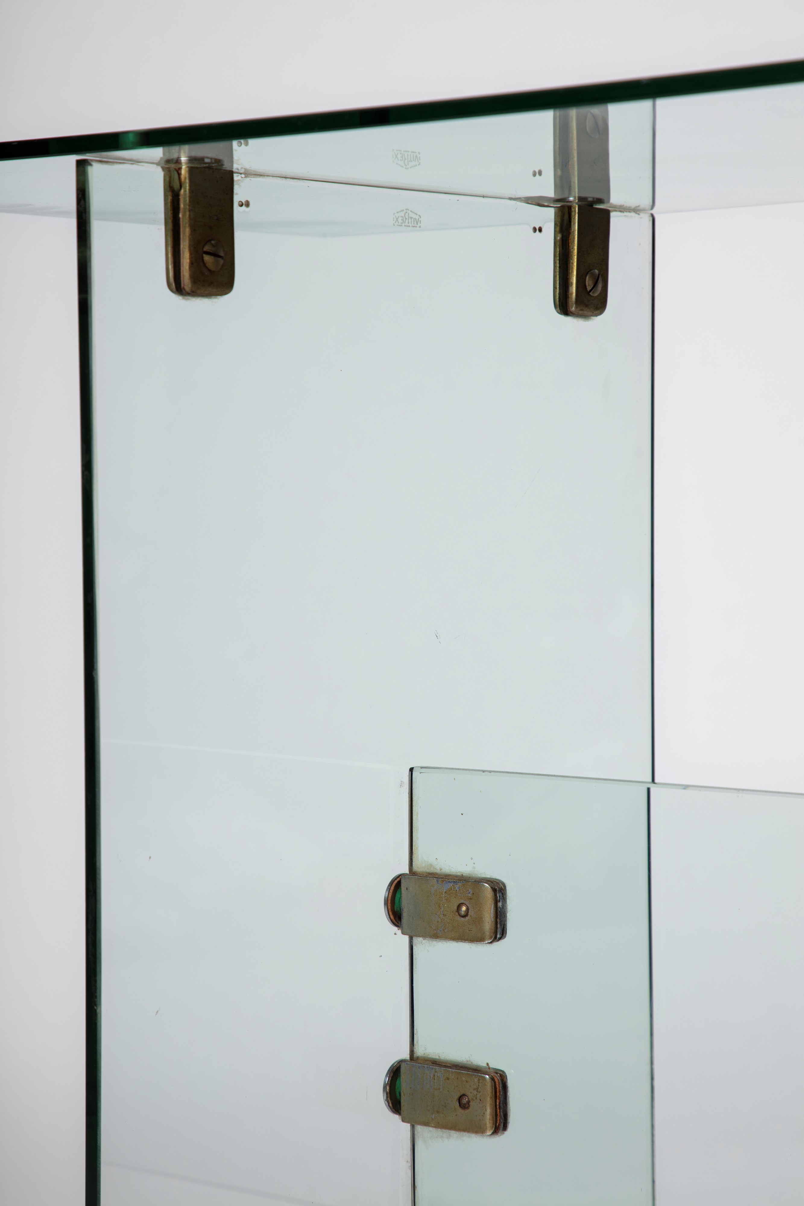 Console per Vetrocoke, Palazzo Ferrania