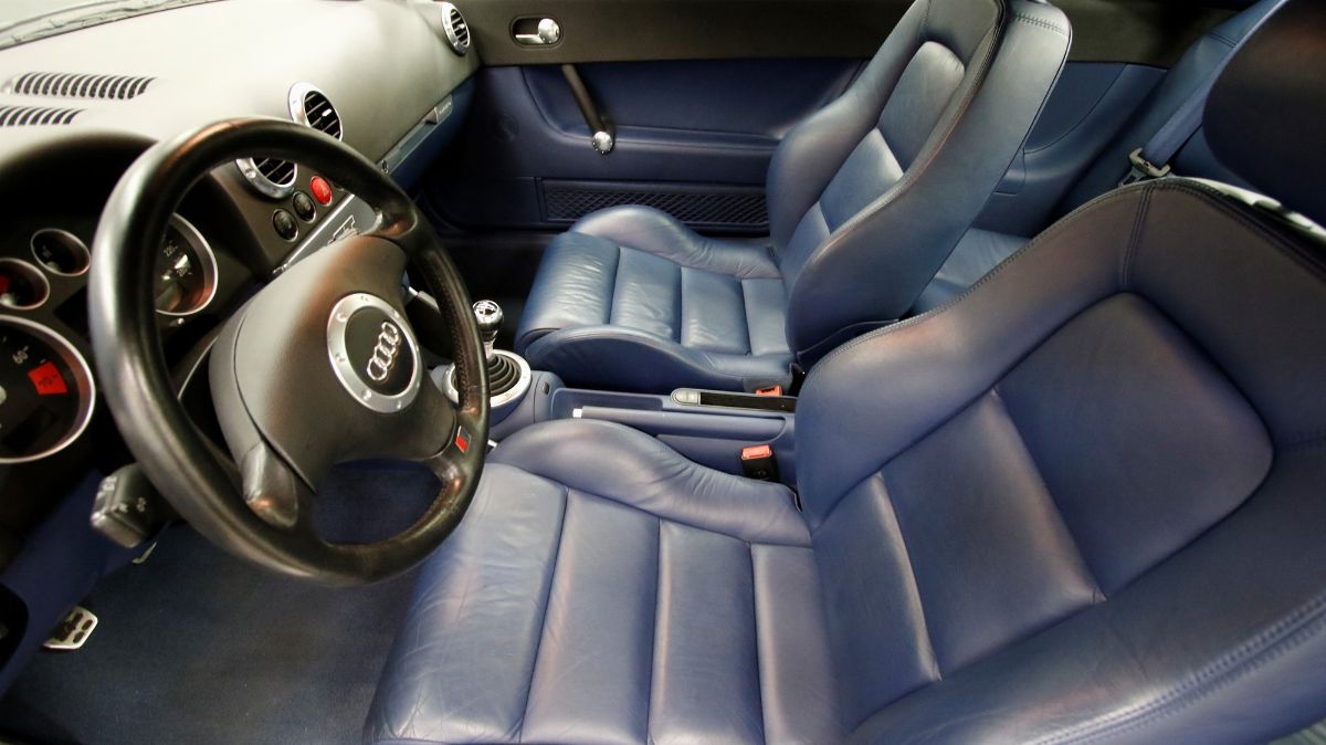 Audi - Tt 1.8 T 20v Quattro