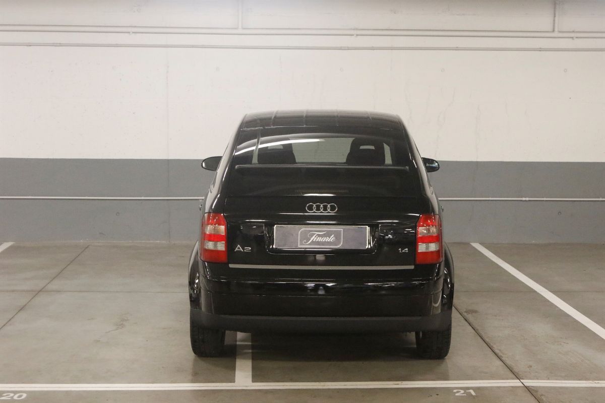 Audi - A2