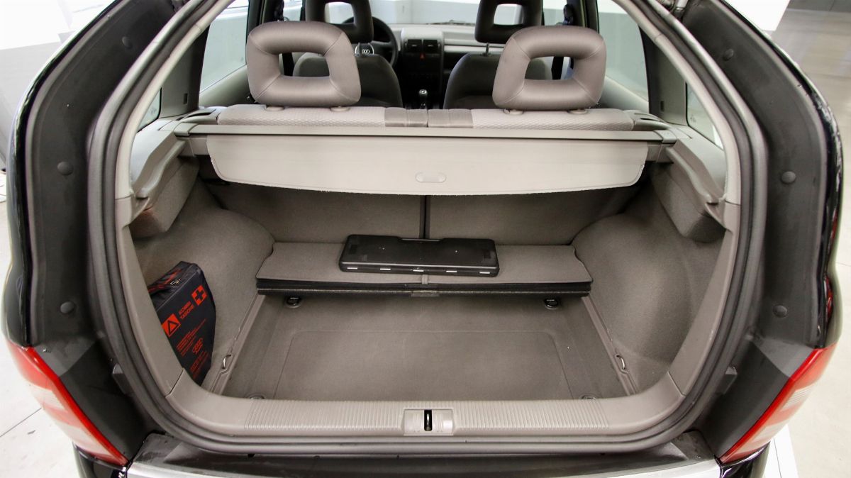 Audi - A2