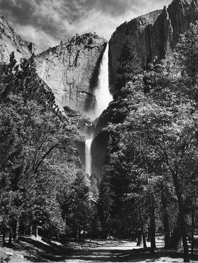 Yosemite Falls, Yosemite National Park, California, Stampa ai sali d'argento su cartoncino origin...
