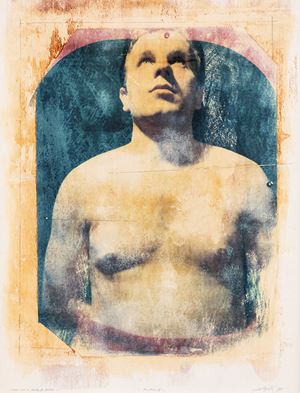 L'uomo con il petto di donna