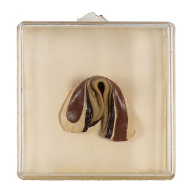 Senza titolo, chewing gum montato su cartoncino bianco, 1977
