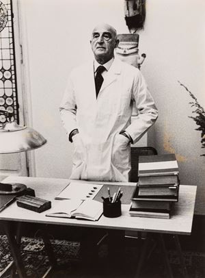 Gillo Dorfles nella parte dello psichiatra nel film "Splash!"