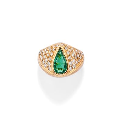 Anello con Smeraldo