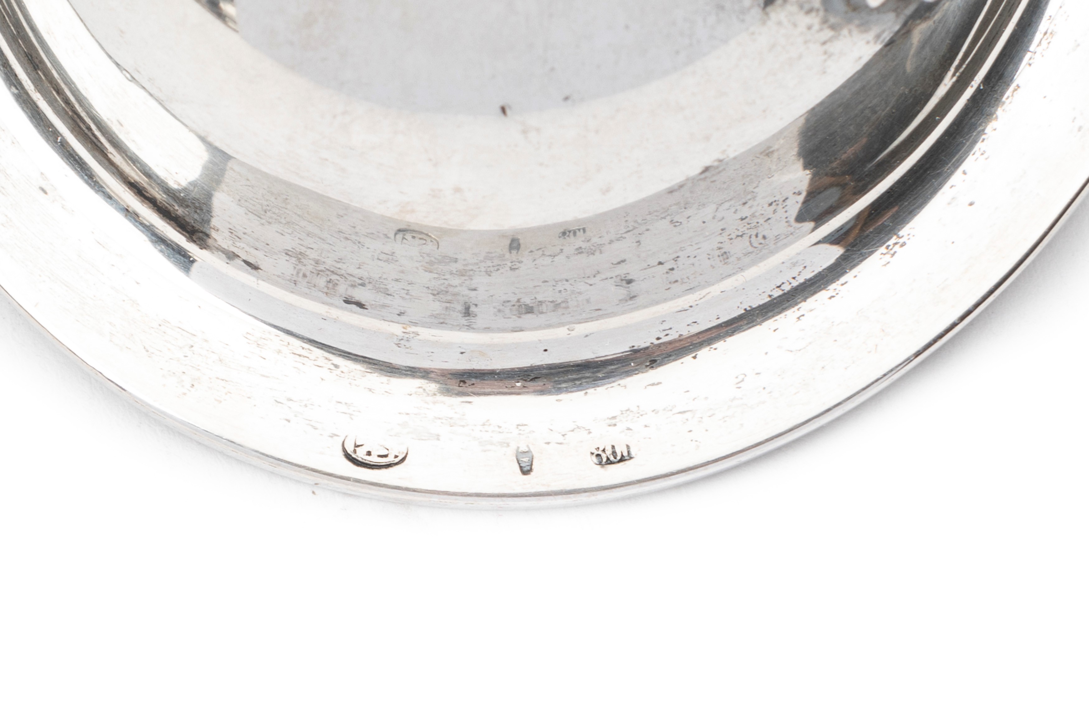 Gruppo di ventitre oggetti