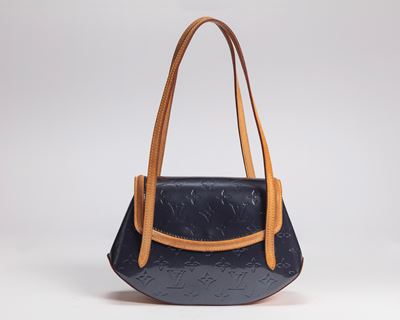 Borsa in pelle monogram vernis color viola, 2005
