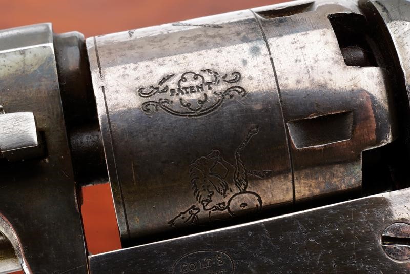 Revolver a Luminello sul Tipo Pocket Navy in Cassetta