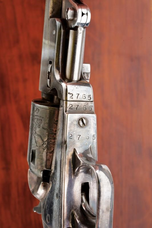 Revolver a Luminello sul Tipo Pocket Navy in Cassetta