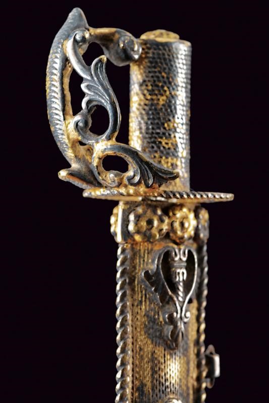 Miniatura di sciabola, argento dorato, lunghezza 13.5 cm, circa 1900
