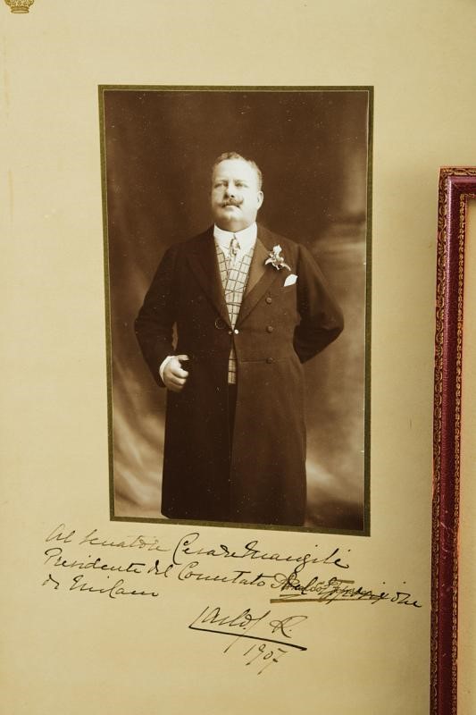 Foto di personaggi di lignaggio reale con autografi, prima metà del XX secolo