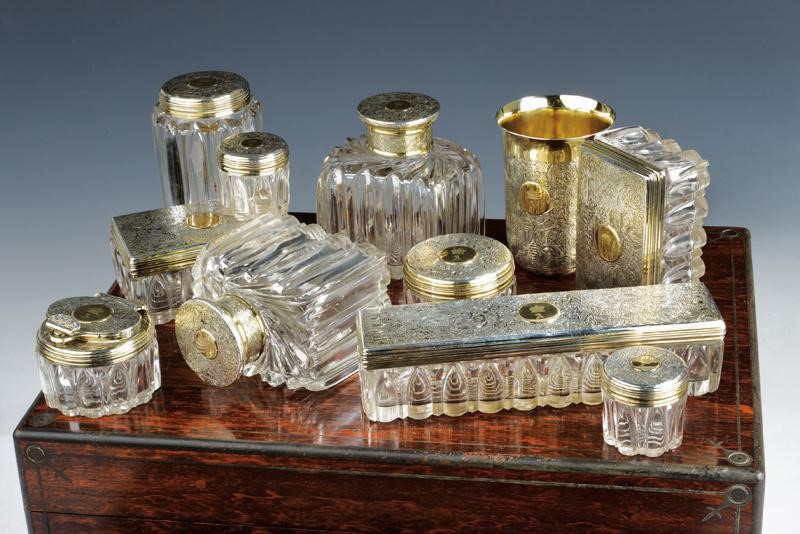 Set da toilette in argento e oro, Londra 1840, probabilmente appartenuto al principe Adolfo, Duca...