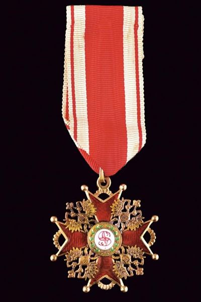 Ordine di San Stanislao, Croce da Cavaliere in oro e smalti