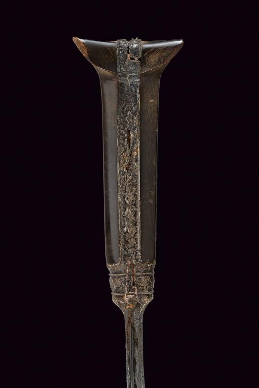 Yatagan turco con montatura in argento, fine XIX secolo
